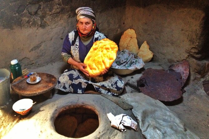 3-Day Hiking & Trekking Tour Remote Villages in Guba Azerbaijan - Day 2: Qrız, waterfalls, Kokosh Canyon, then Khinalig homestay life