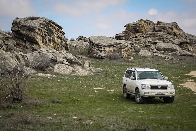 4x4 Jeep Tour - Secrets of Gobustan and Mud Volcanoes - Mud Volcanoes and Stone Age Rock Art: the tone of the day