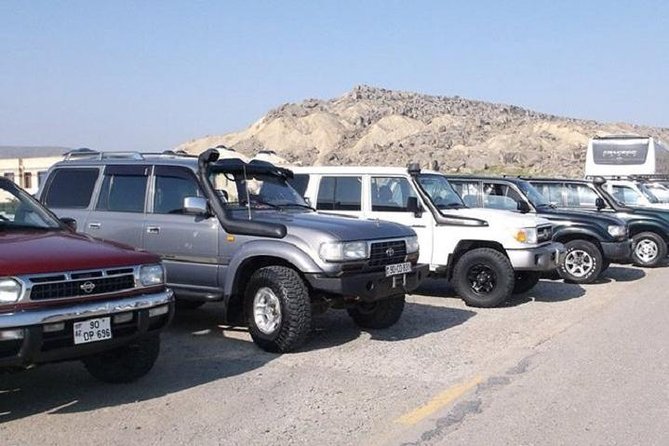 4x4 Jeep Tour - Secrets of Gobustan and Mud Volcanoes - Kichik dash reserve and the 176 m climb: getting views the easy way
