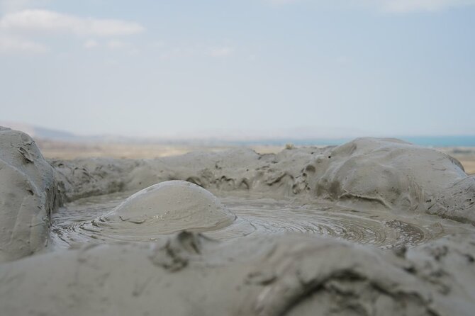 4x4 Jeep Tour - Secrets of Gobustan and Mud Volcanoes - What to watch for, so you do not leave with regrets