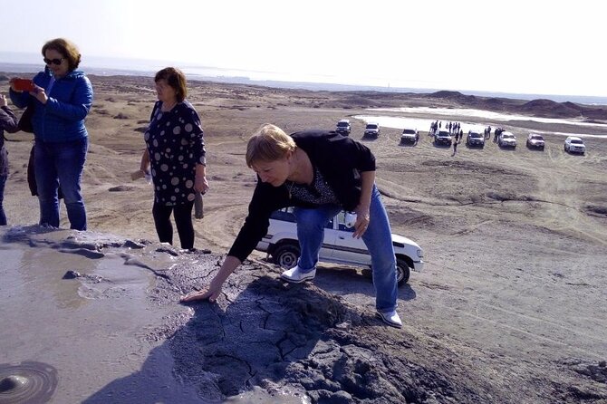 4x4 Jeep Tour - Secrets of Gobustan and Mud Volcanoes - Getting out of Baku in a 4x4, and why it affects your comfort