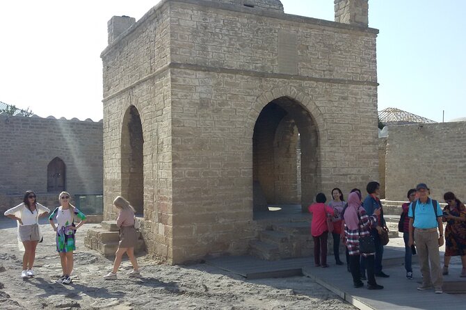 Ateshgah Fire Temple and Yanardag Fire Mountain Private Tour - Two Fires on the Absheron Peninsula, Packed into 3 to 4 Hours
