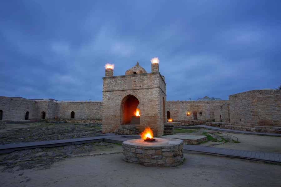 Azerbaijan: 4 days bestseller package - What the guides and private transportation bring to the experience