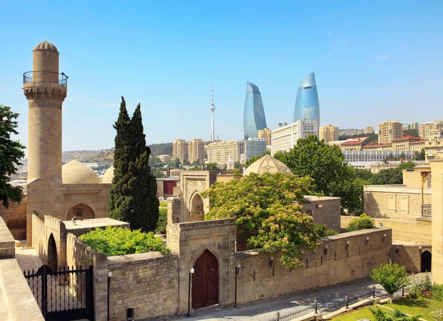 Azerbaijani Cooking Class & Old City Tour & Lunch - Caravanserai, the Maiden Tower, and Juma Mosque, plus your camera time