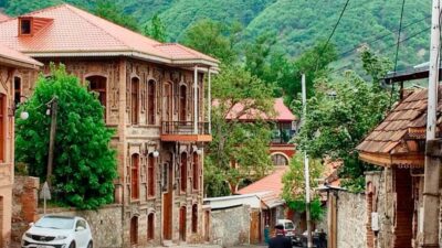 2-Day Azerbaijan Tour with Option to Cross to Georgia