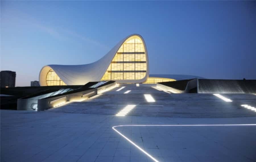 Baku: 3-Hour Private Night Tour (Yanardag & More) - Price and logistics for a 3-hour private night tour