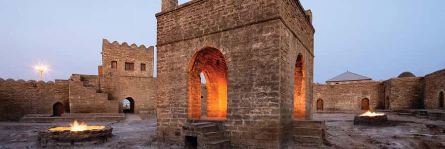 Baku: Absheron (Ateshgah and Yanar Dag) Tour - Getting started at Duble gates, with hotel pickup