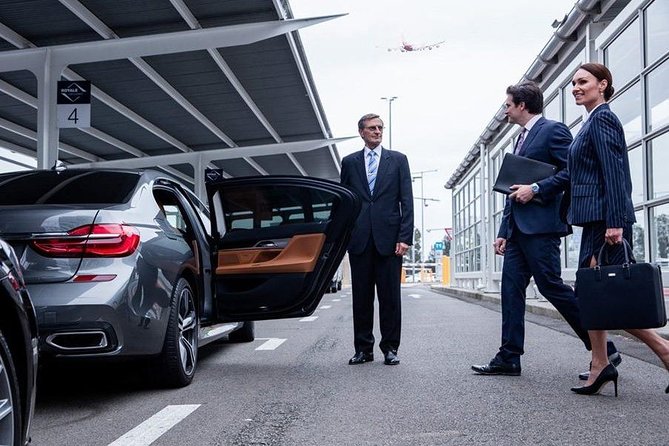 Baku Airport Private Transfer Service - Language reality: drivers are not English speaking