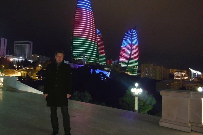 Baku by Night: Small-Group Walking Tour - Heading back via Baku Boulevard and the Maiden Tower area
