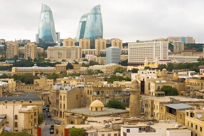 Baku City Tour with Guide Admission Include - Getting to Double Gates and how the day actually moves