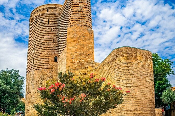 Baku City tours, Guide, Full Day Tour in Baku - Maiden’s Castle area and Icherisheher near Hilton Baku