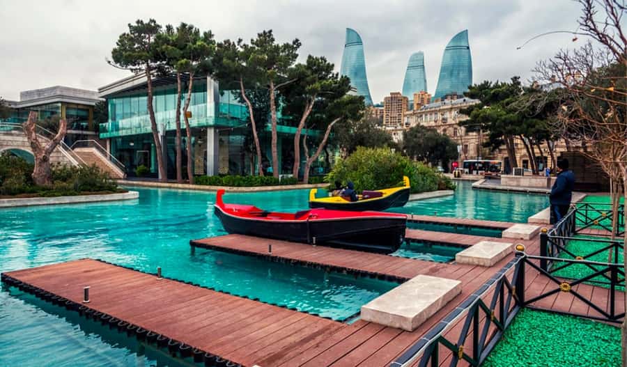 Baku: Discovery City Tour Culture, Architecture & Views - Highland Park by Funicular: Effortless Altitude