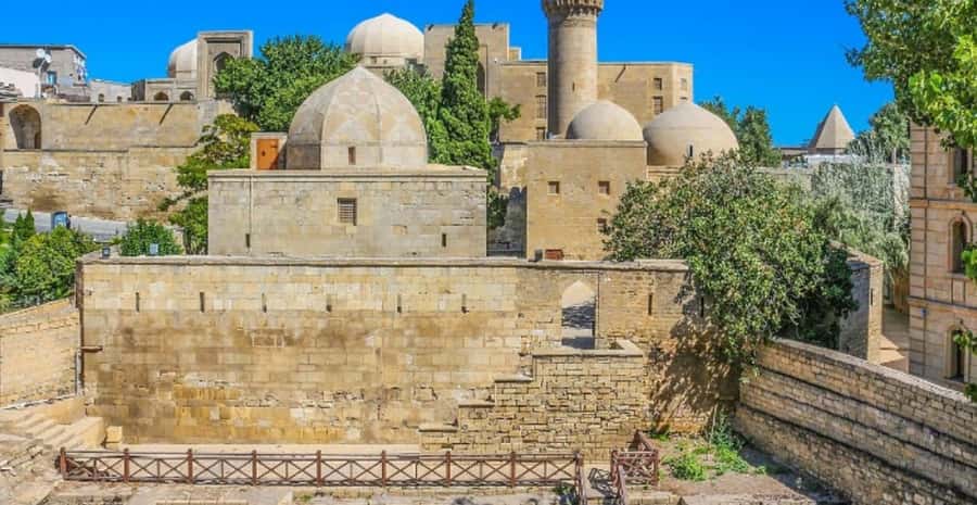 Baku:Full Day City Tour with Azerbaijani Lunch-all inclusive - Should you book this full-day Baku city tour?