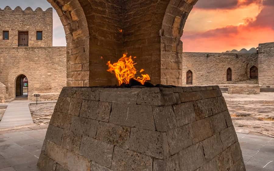 Baku: Gobustan & Absheron Group Tour + Lunch & Tickets inc - Key takeaways before you go
