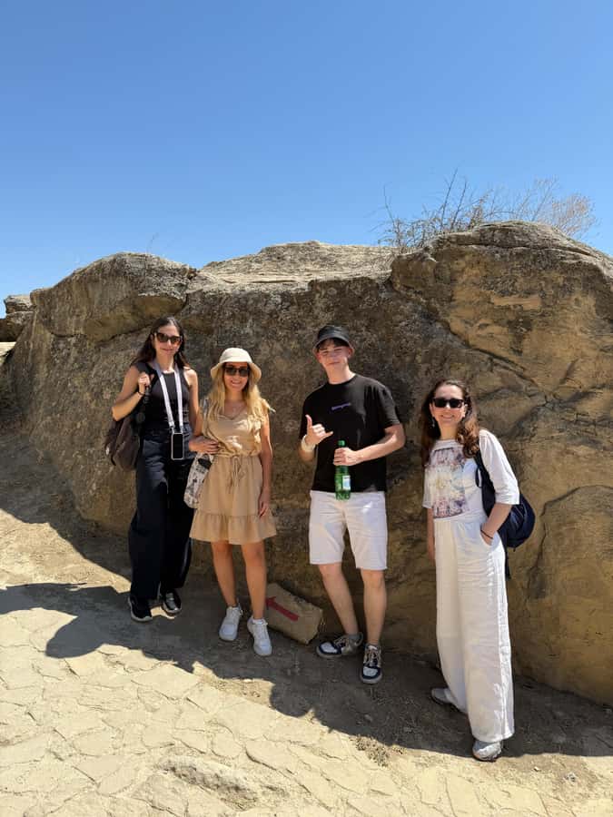 Baku: Gobustan/Absheron guided tour with lunch and tickets - Getting out of Baku: Absheron day flow and real-world comfort