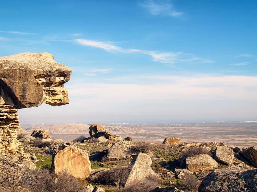 Baku: Gobustan/Absheron guided tour with lunch and tickets - First Oil Well: why Baku became an energy capital