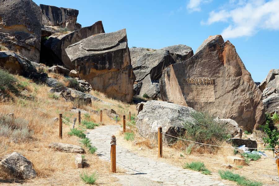 Baku: Gobustan/Absheron guided tour with lunch and tickets - Yanar Dag Burning Mountain: natural gas fire you can photograph