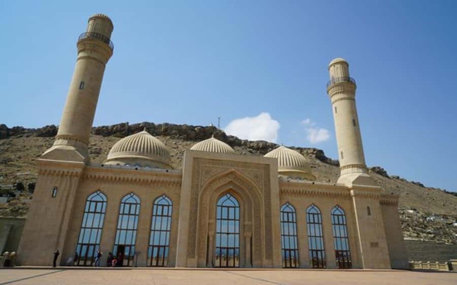 Baku: Gobustan, Mud Volcano, Fire Mount, Temple Lunch Entry - Mud Volcanoes and the 30 AZN Off-Road Cars Fee
