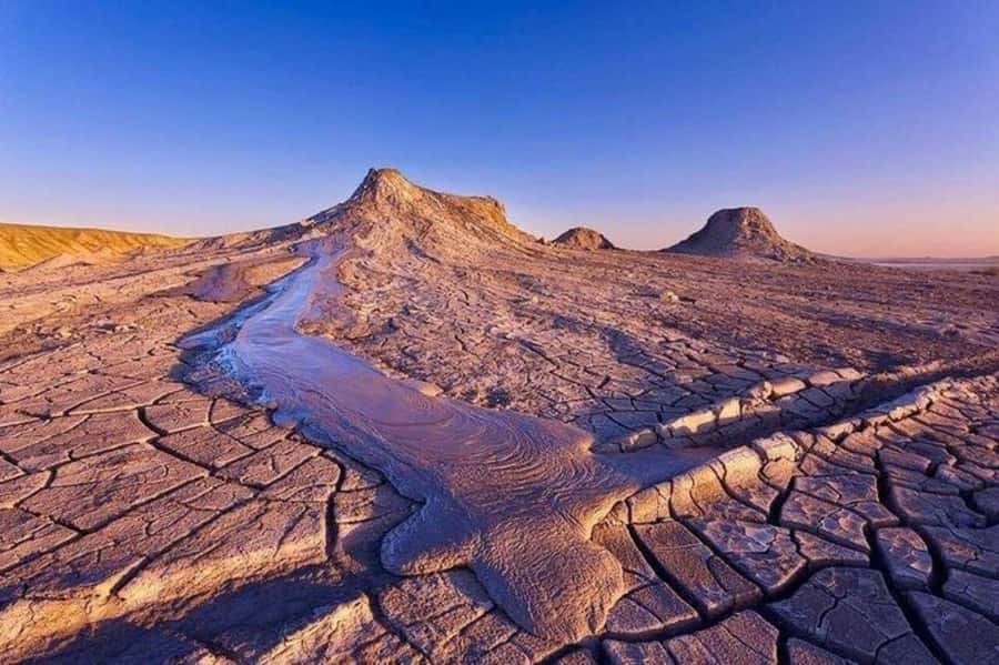 Baku: Gobustan, Mud Volcano, Fire Temple & Burning Mountain - Guide and timing: how to make this day smooth