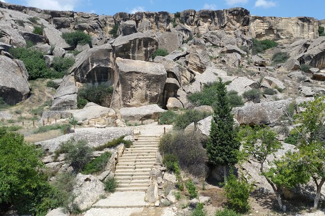 Baku: Gobustan, Mud Volcano, Fire Temple & Burning Mountain - Gobustan rock art: the “how old is this?” stop
