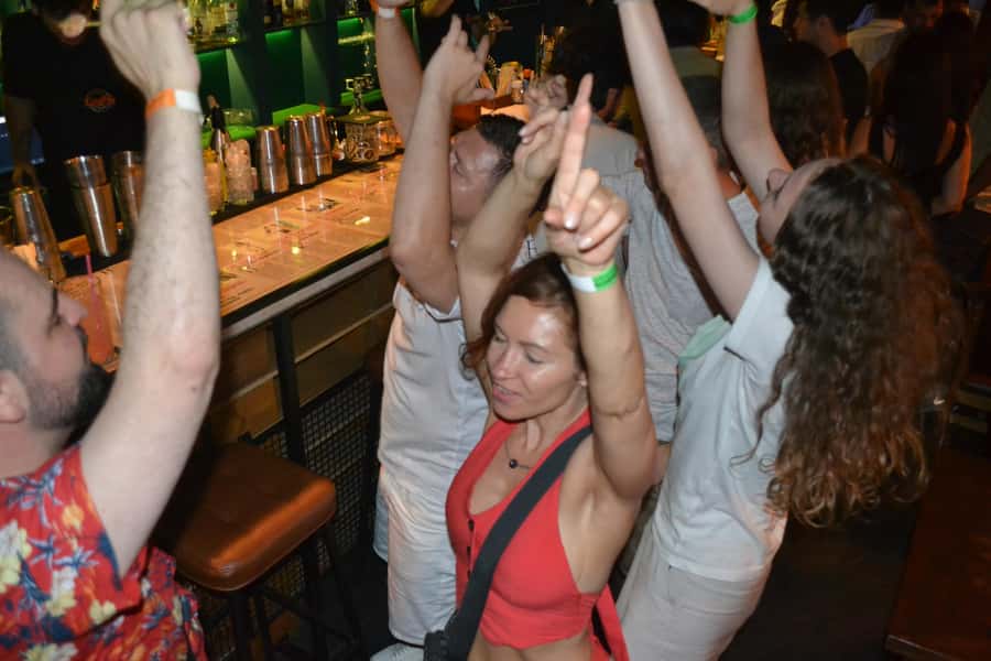 Baku: Guided Bar Crawl with Shots and Nightclub Entry - Key highlights worth showing up for