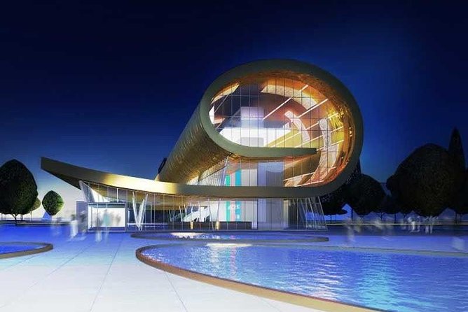 Baku Museums Tour - Museum of Modern Art: white space that shapes what you see