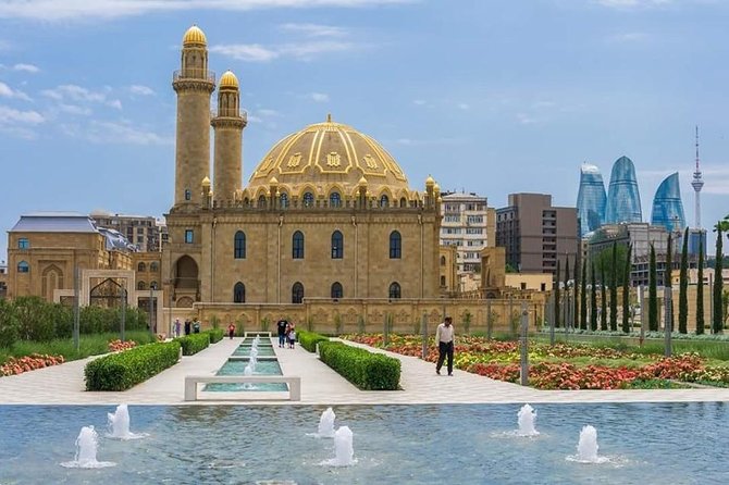 Baku Night City Tour-Private Tour - Flame Towers after dark: skyline symbolism you can actually understand