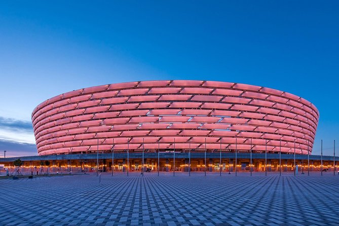 Baku Night Tour - The End Stop: Local Tea or Local Beer by the Shores