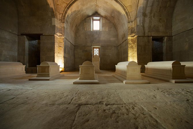 Baku Old City Tour - Finding the right starting point: 47 Kichik Qala and a 2-hour plan