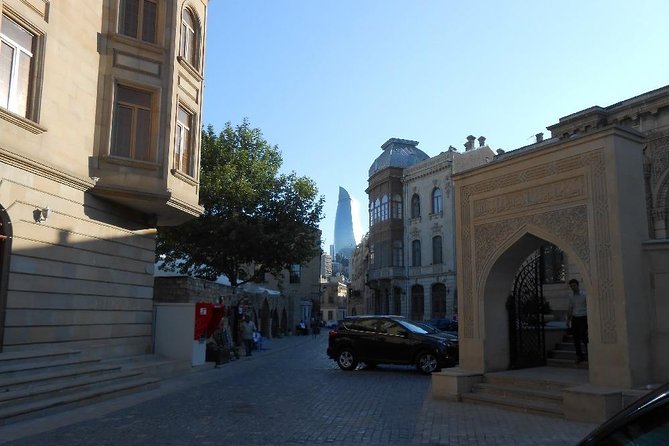 Baku Old City Tour - Vahid Monument by Aliaga Vahid: closing with a personal touch