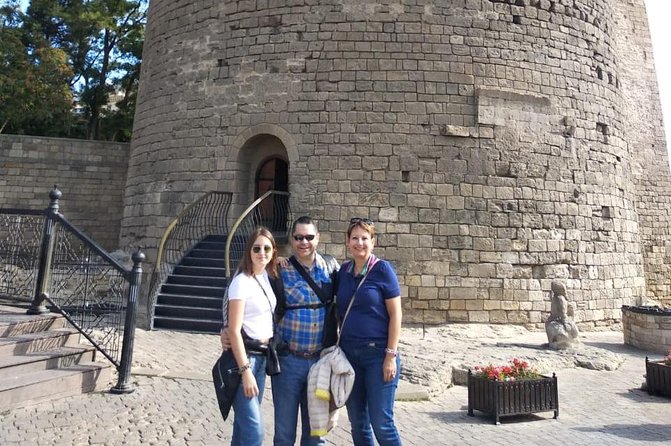 Baku: Old City Walking Tour - Palace of the Shirvanshahs: UNESCO-level architecture plus browsing time