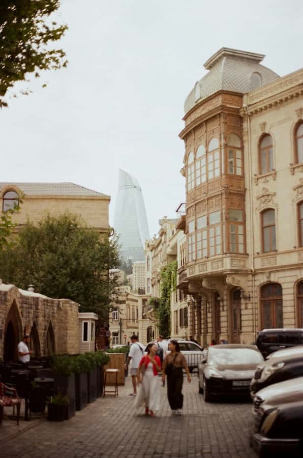 Baku Old City Wonders: A Walking Tour Through Time - Miniature Book Museum: the quirky break that still fits the story