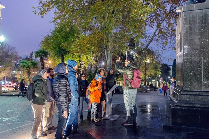 Baku Soviet Architecutre Gudied Walking Tour - Fountain Square: Where the Downtown Story Starts