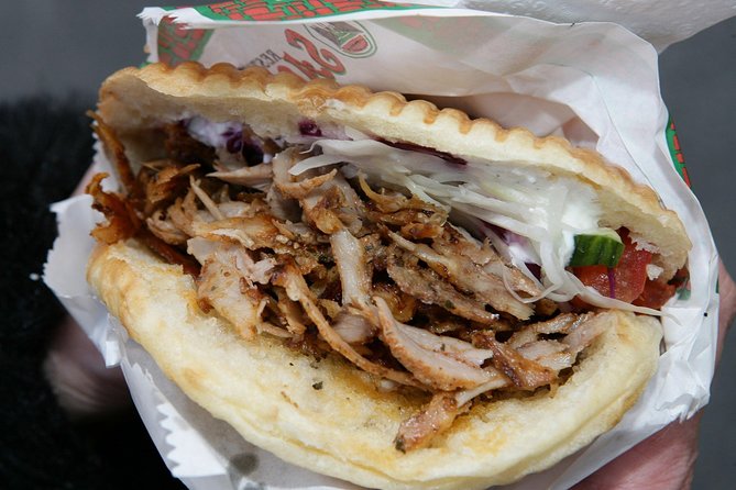 BAKU WALKING tour with the best STREET FOOD and DRINK tasting - Key highlights at a glance