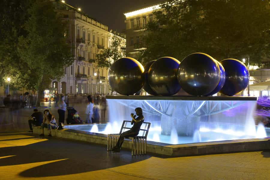Become a Baku resident in a day - Icherisheher Old City, UNESCO walls and the right kind of wandering
