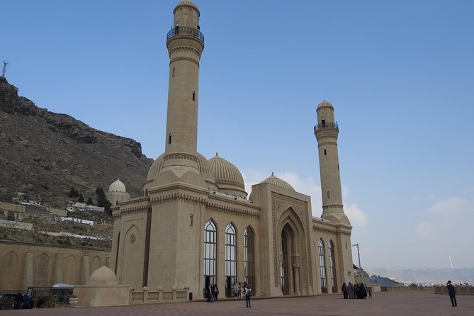 BEST Gobustan, Volcanoes & Absheron Fire Tour (Group or Private) - Surakhany lunch at a buffet restaurant: convenient, but plan for cost