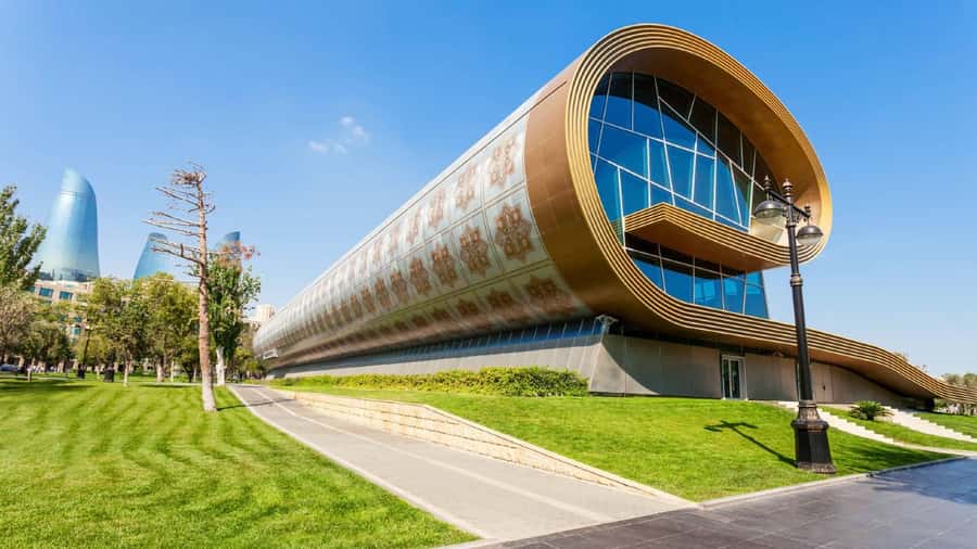 Best of Baku: 4-Hour City Tour Historic and Modern Landmarks - Baku Boulevard to Mini-Venice, Waterfront Walking with a Change of Mood