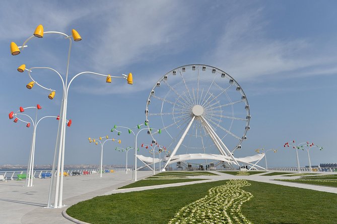 City Tour in Baku - Nizami Street and Fountain Square: the practical finish for food and photos