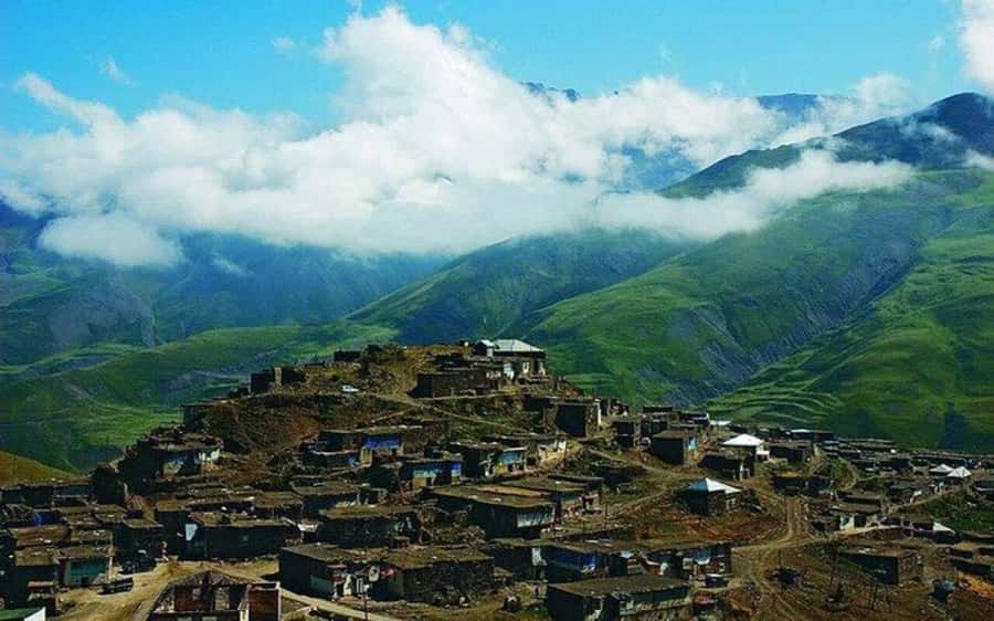 From Baku: Guba-Khinalig Day Trip - Five Finger Mountain: the hand-shaped start