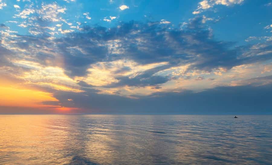 From Baku: Private Yacht Tour - Your picnic plan: bring food, keep it easy