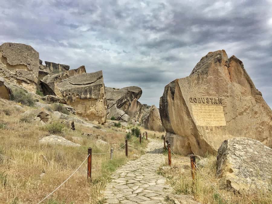 From Baku: Yanar Dag, Gobustan and Absheron Day Trip - Getting from Baku with an English or Russian guide