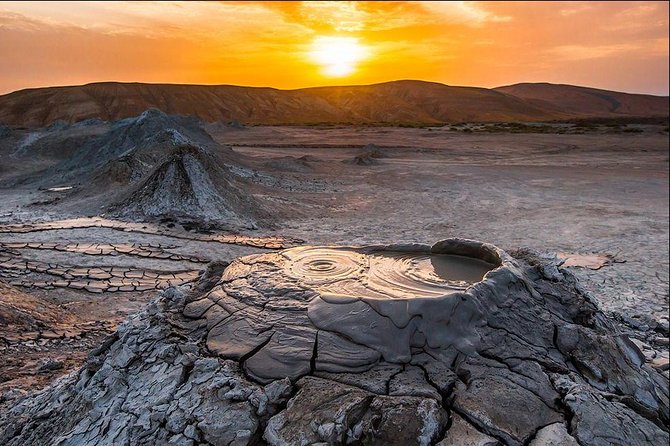 Full Day Trip in Baku (Gobustan & Absheron) - Ateshgah Fire Temple: natural gas flames and a shared spiritual past