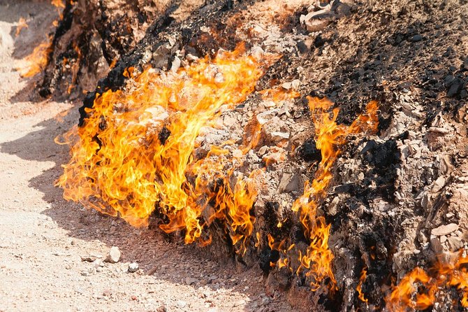 Gobustan+Absheron Day Trip - Ateshgah Fire Temple: Fire Worship and a 17th to 18th Century Complex
