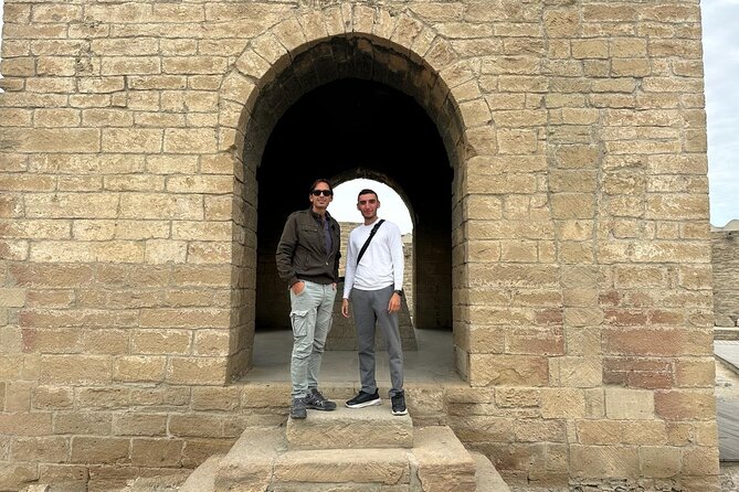 Gobustan and Absheron Peninsula All inclusive Tour - Meeting Point and the Flow of the Day