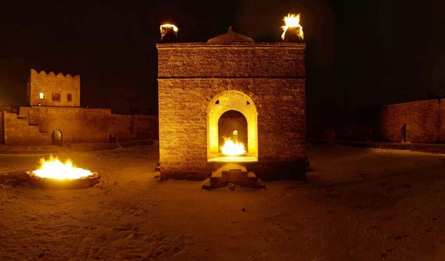 Gobustan and Fire temple Tour with Italian speaking guide - Key highlights at a glance