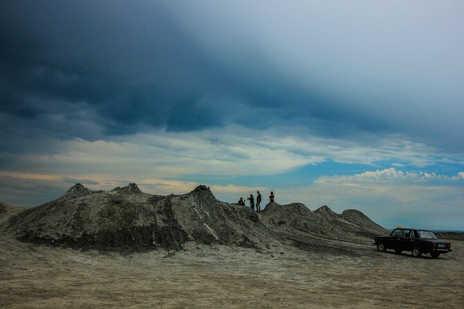Gobustan and Mud volcanoes PRIVATE TOUR - The Open-Air Gobustan Petroglyph Reserve: Seeing 6000 Rock Drawings