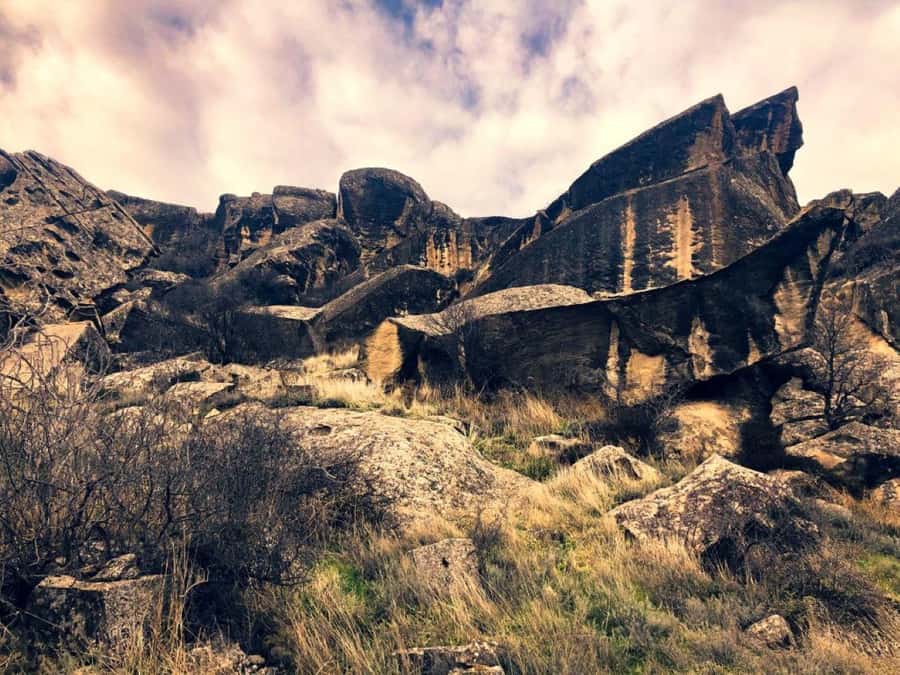 Gobustan, Mud Volcanoes, Fire Temple and Fire Mountain Tour - How this Gobustan and Fire Mountain day fits together