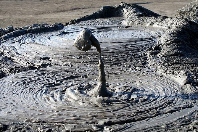 Gobustan National Park & Mud Volcanoes Tour - Heydar Aliyev Center: A Brief Add-On With Big Visual Payoff