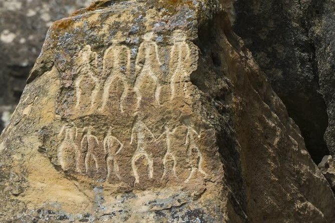 Half-Day Tour to Gobustan and Mud Volcanoes - How this half-day tour fits into your Baku plan