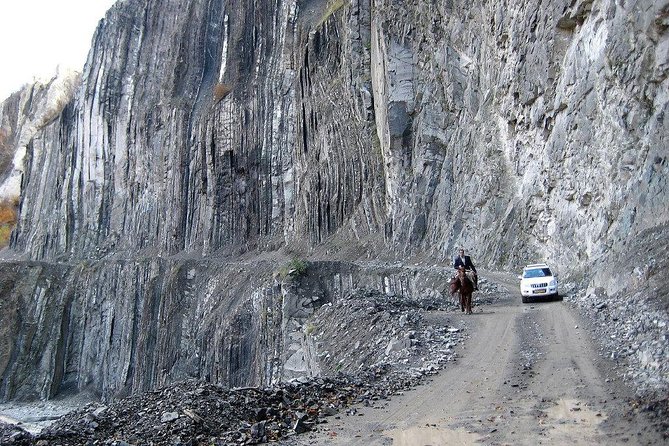 Lahij - village of masters - The ride from Baku: a long day with a rocky approach